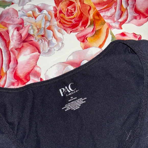 Black Crop Top - Picture 3 of 3